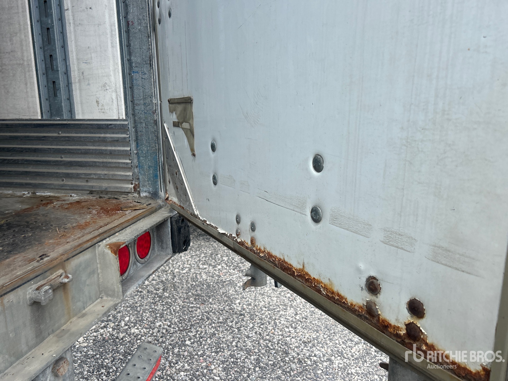 2007 Trailmobile 53 ft x 102 in T/A