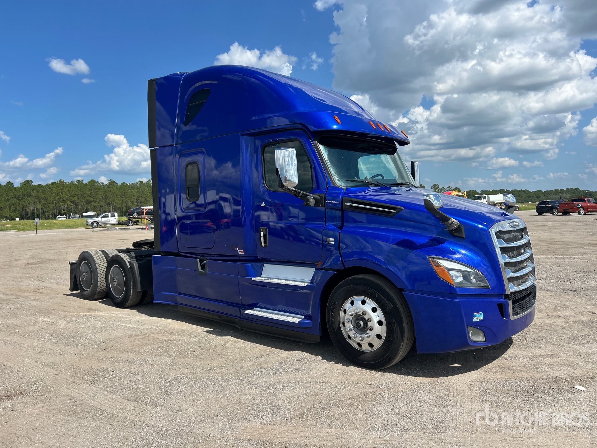 2019 Freightliner CASCADIA 126