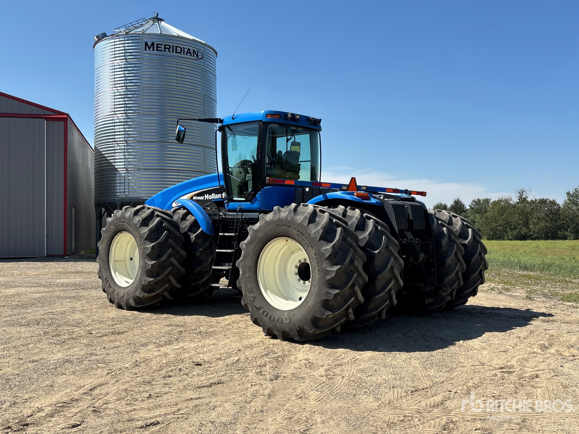 2005 New Holland TJ425