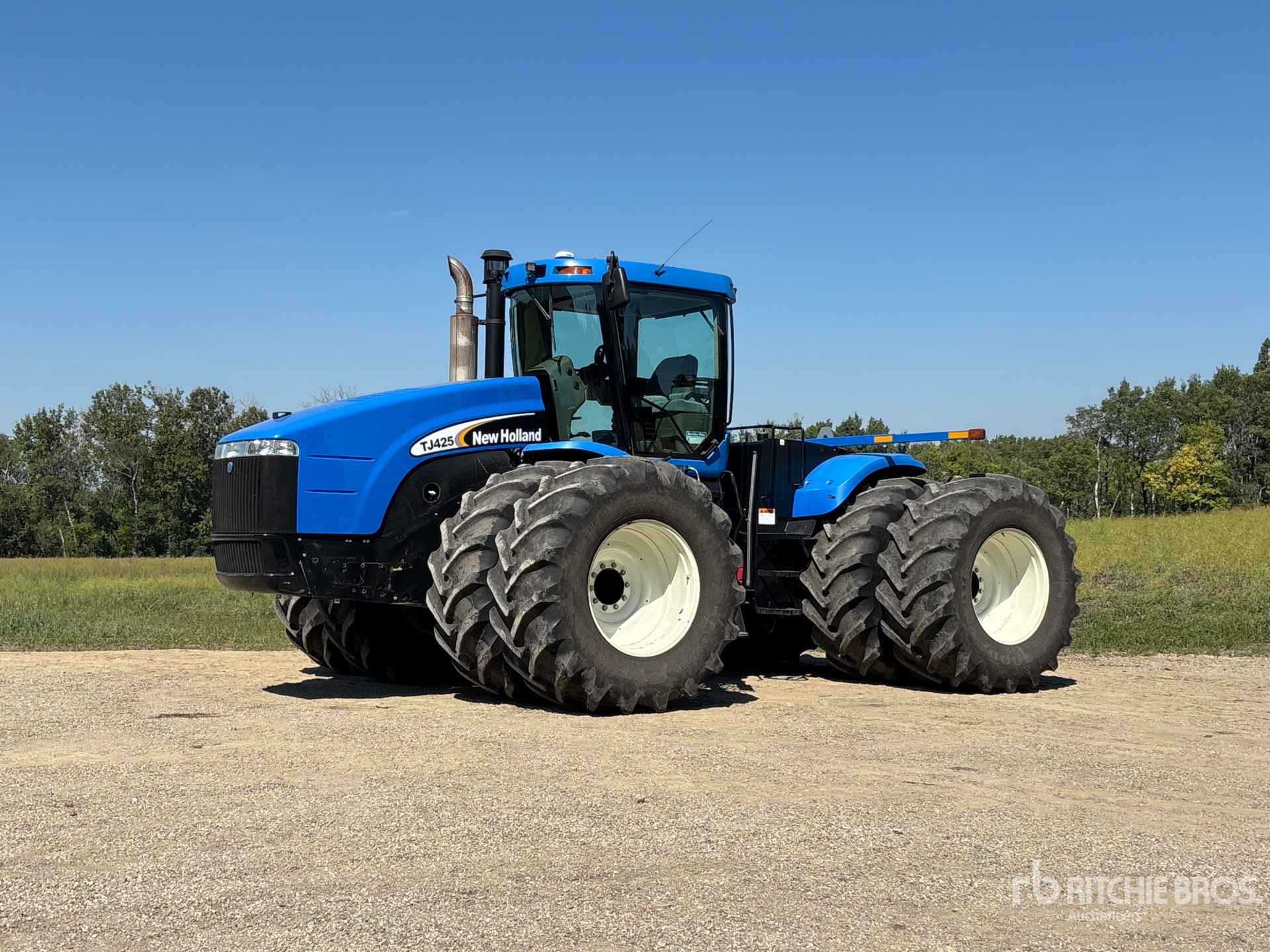 2005 New Holland TJ425