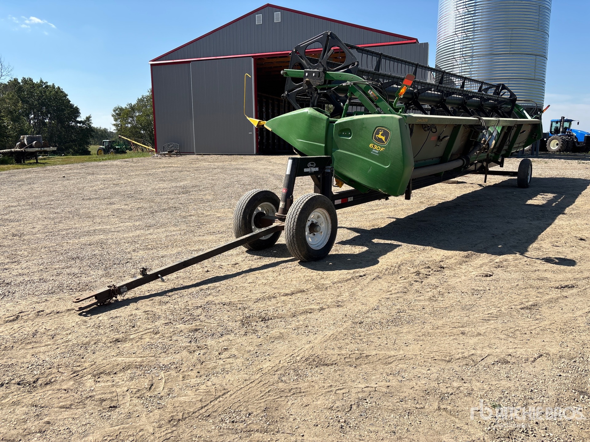 2011 John Deere 630F