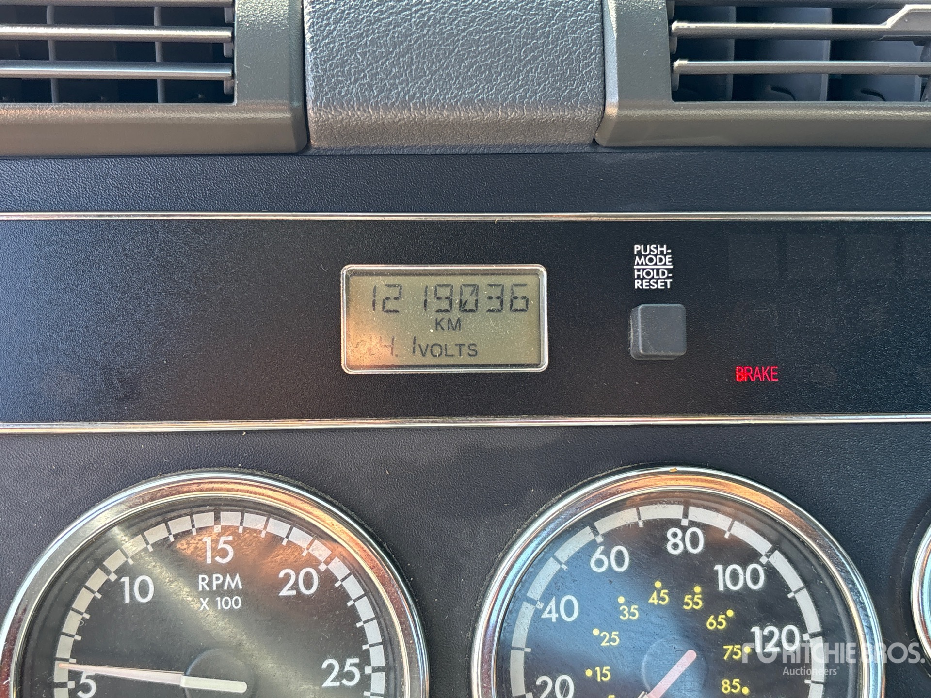 2011 Freightliner CASCADIA