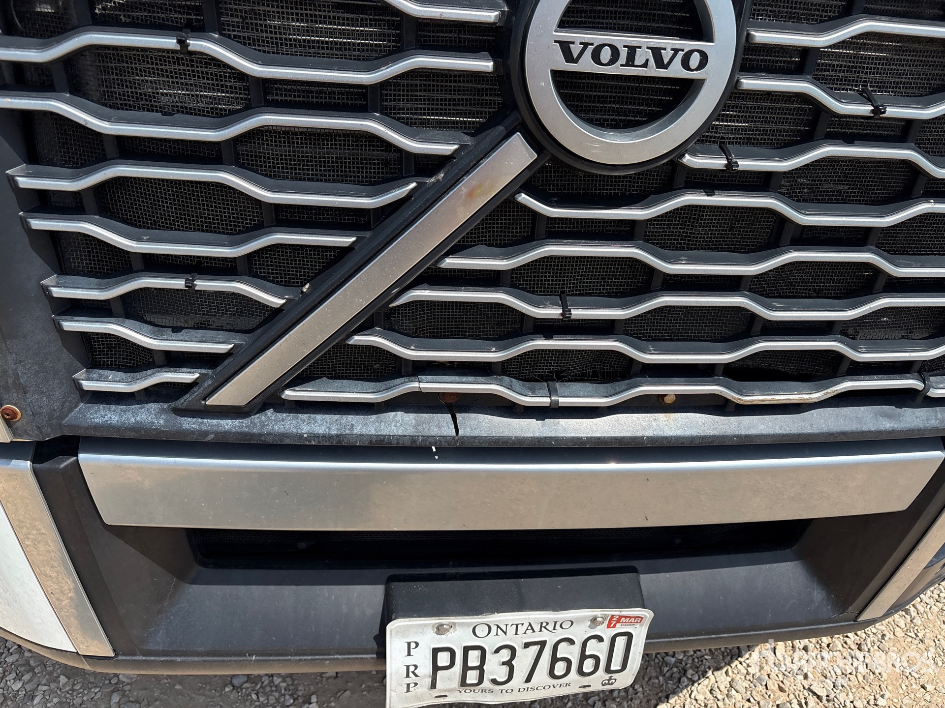 2021 Volvo VNL760