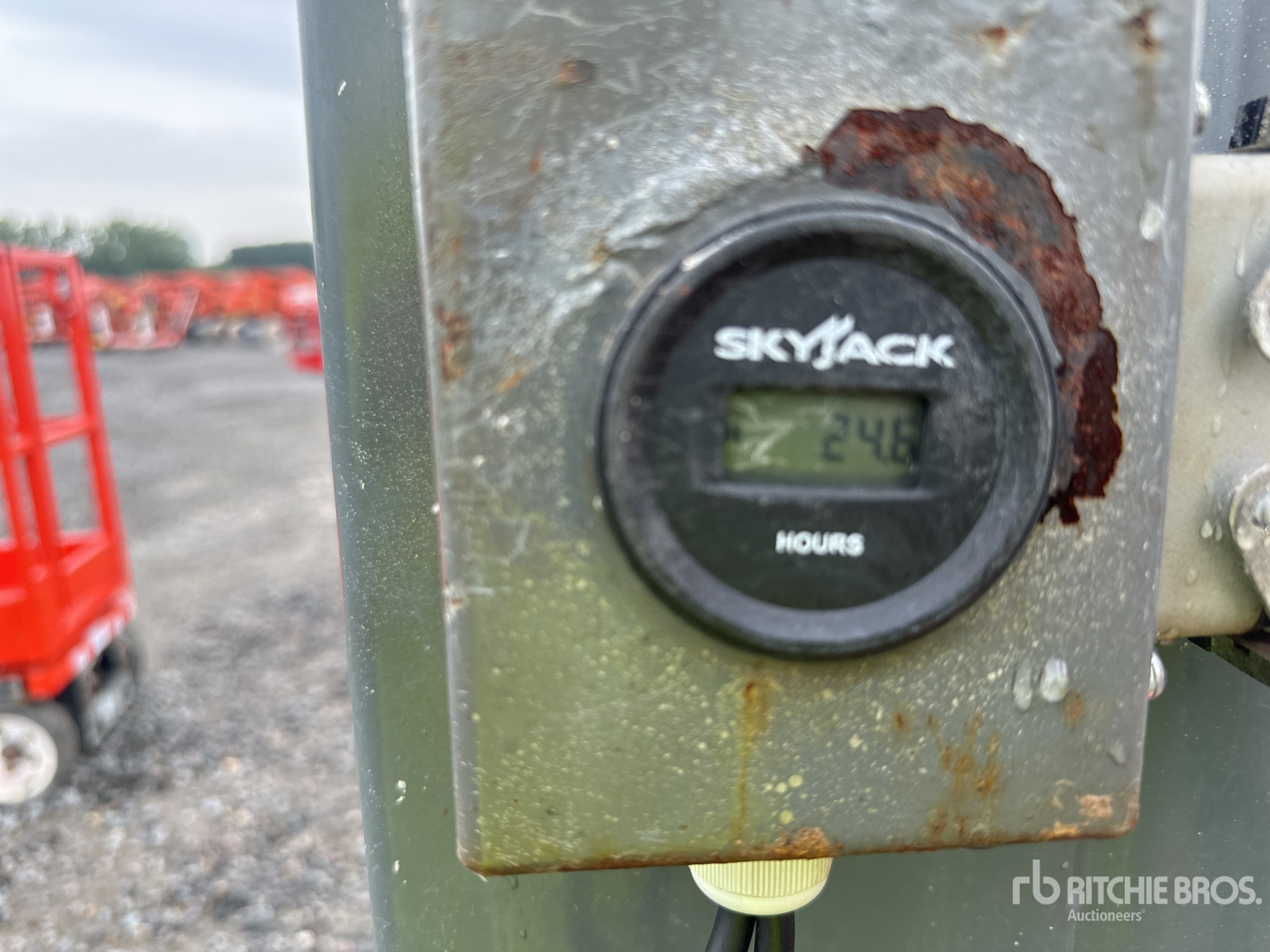 2013 Skyjack SJ12