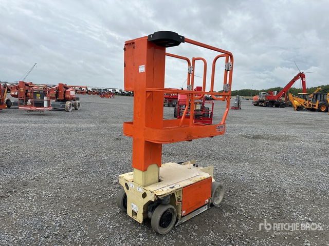 JLG 1230ES Vertical Mast Lift