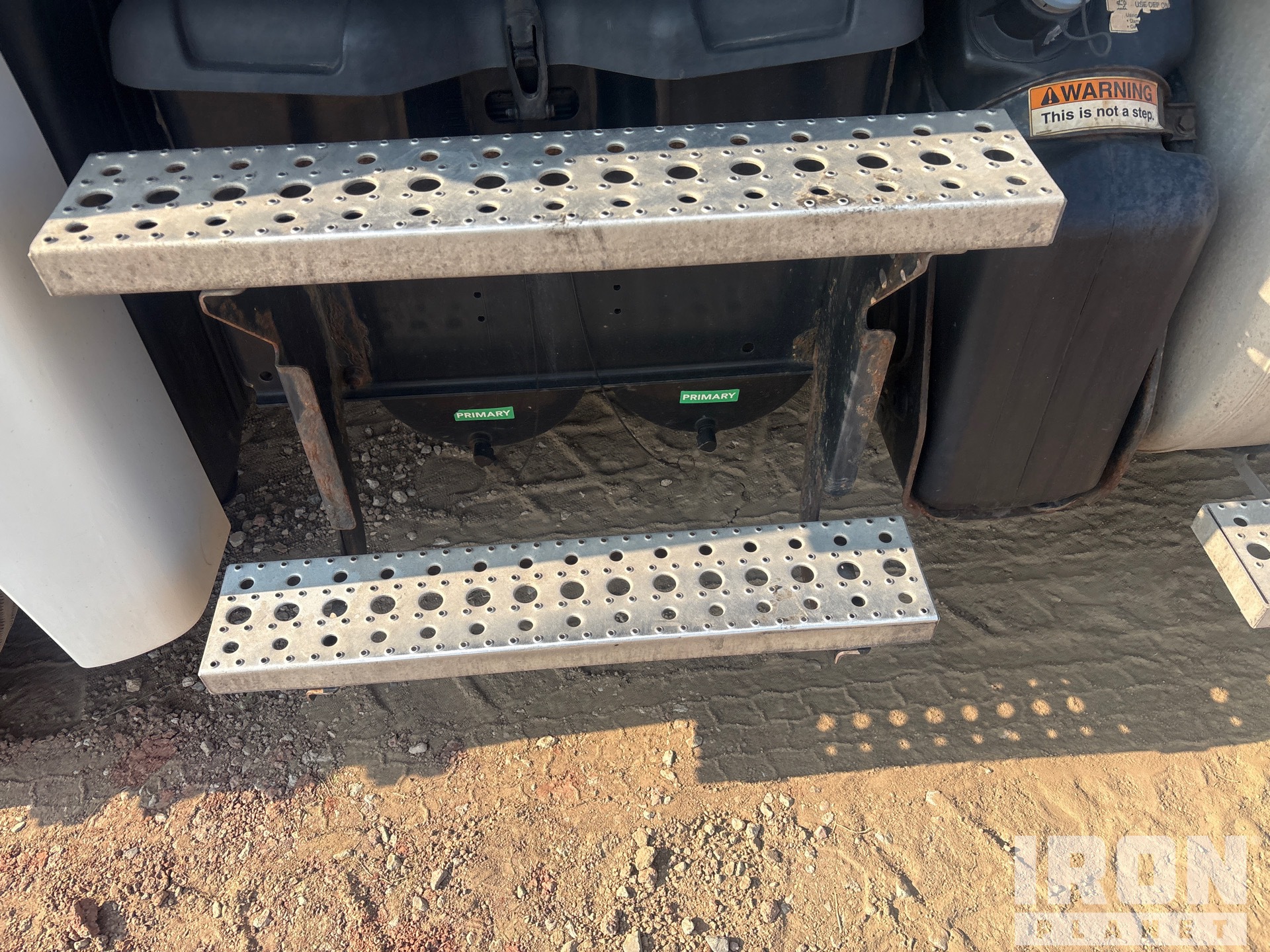 2014 Freightliner CASCADIA 125