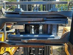 Hydraulics with Fork Positioning Cylinder (on fork carriage)