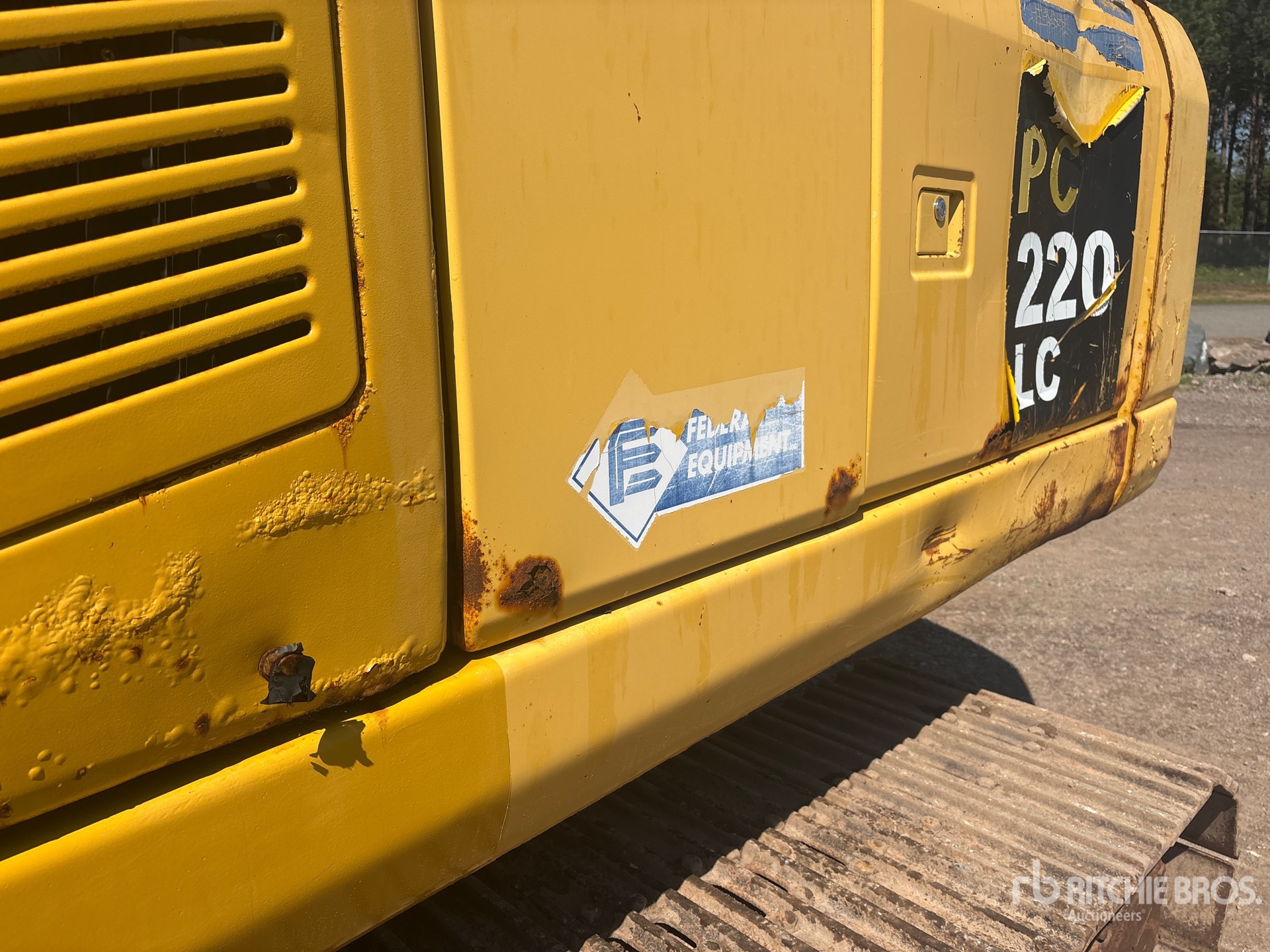 2003 Komatsu PC220LC-7