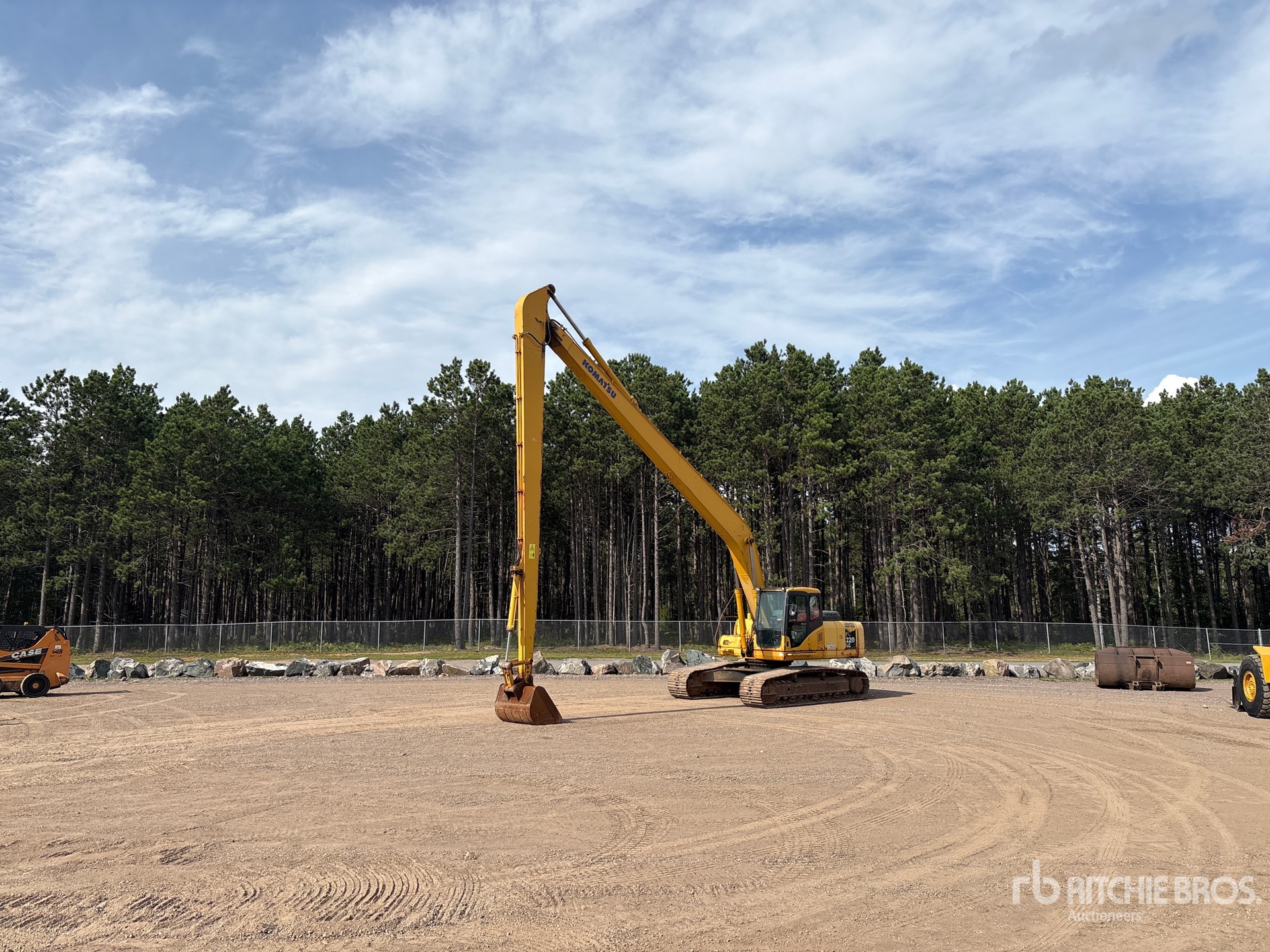 2003 Komatsu PC220LC-7