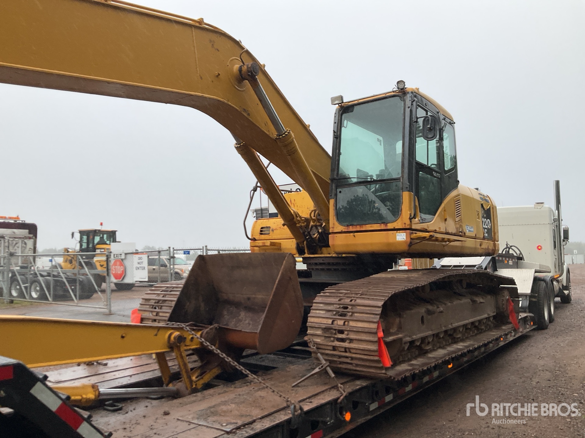 2003 Komatsu PC220LC-7