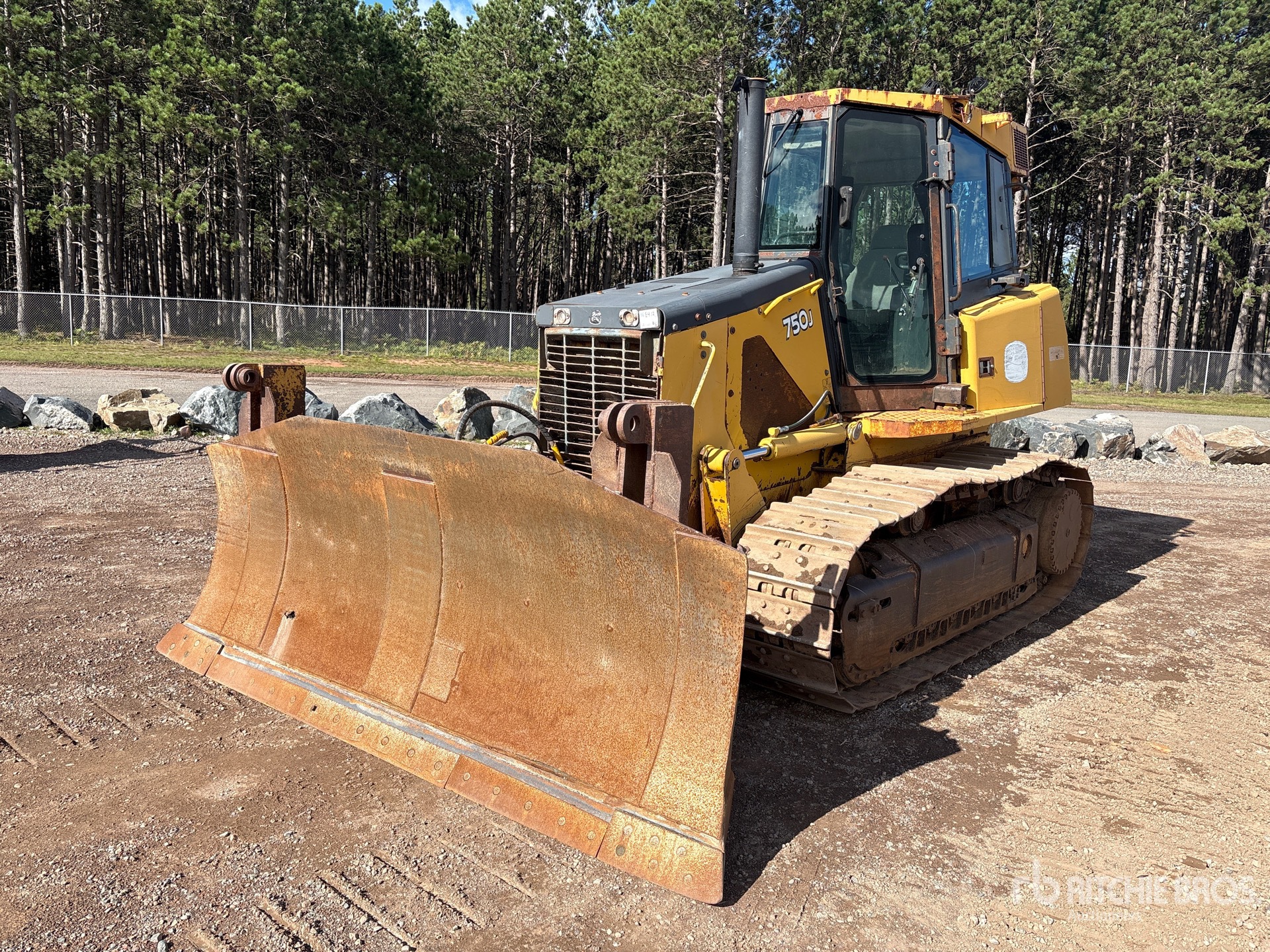 Photo of 2006 John Deere 750J