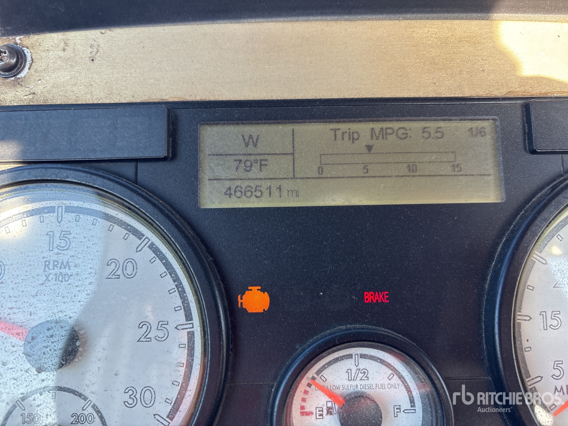 2015 Freightliner Coronado 122