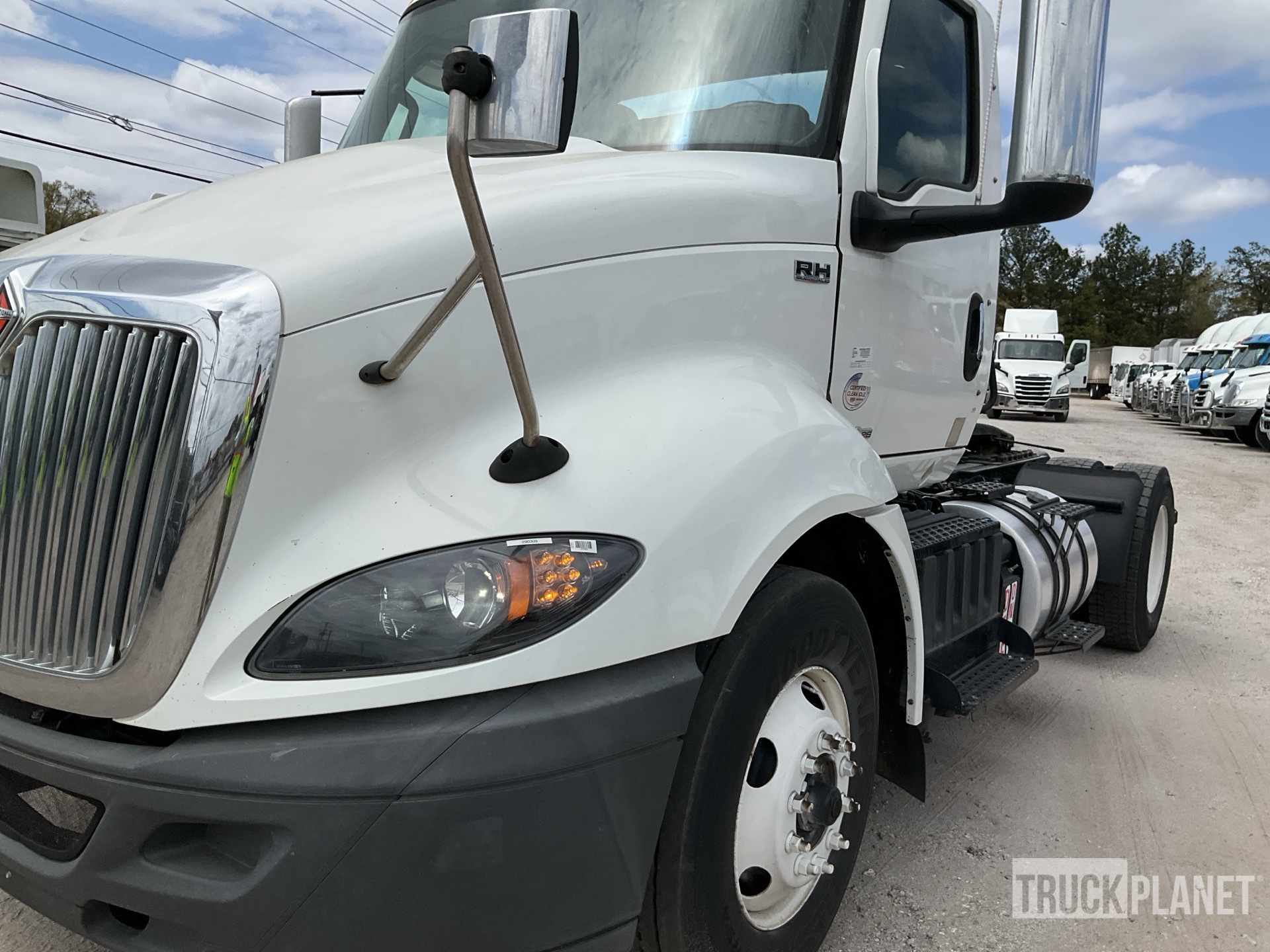2020 International RH613