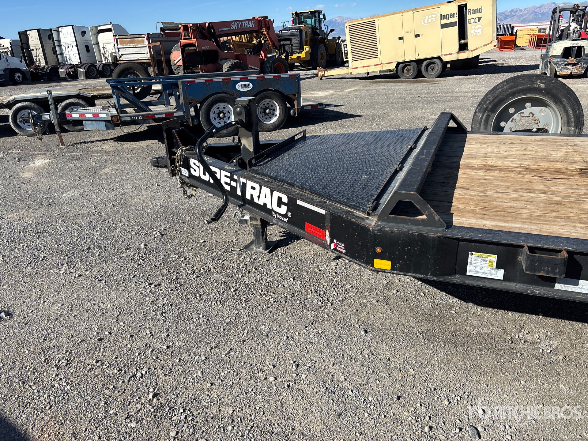 2025 Sure-Trac 22 ft T/A