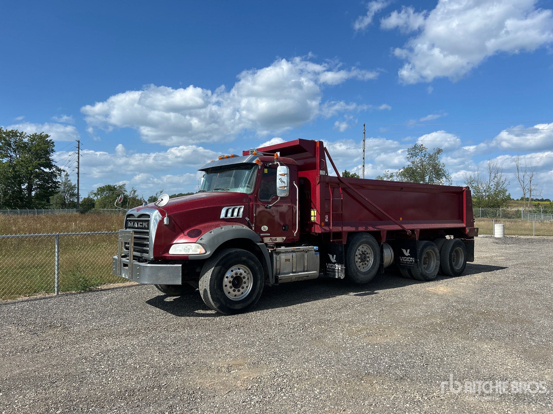 2022 Mack GRANITE