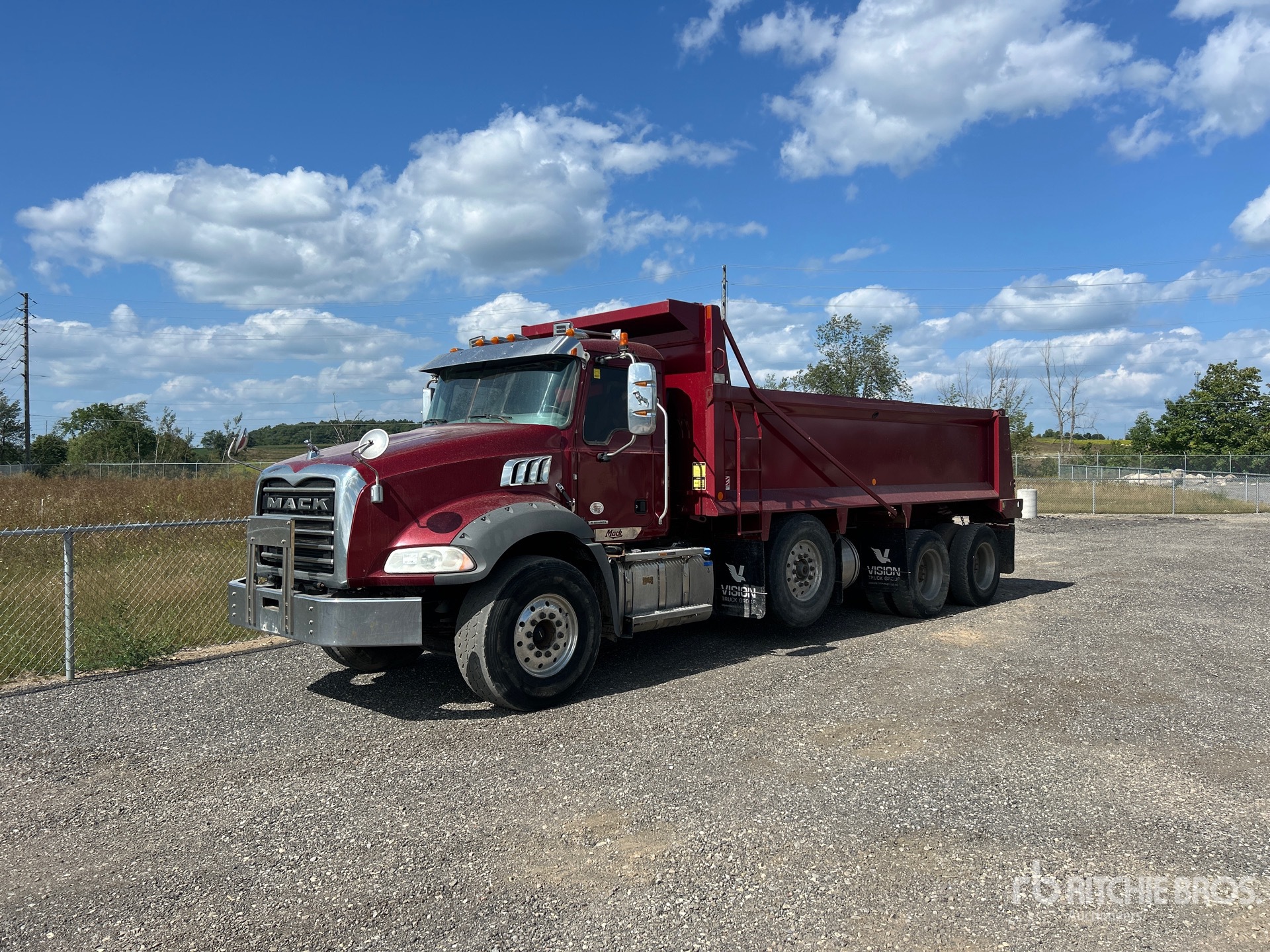 2022 Mack GRANITE