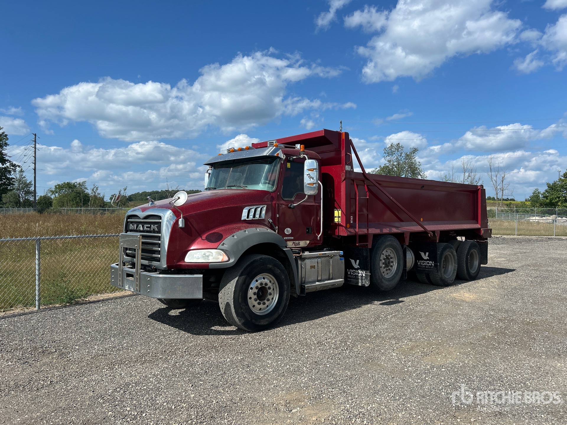 2022 Mack GRANITE
