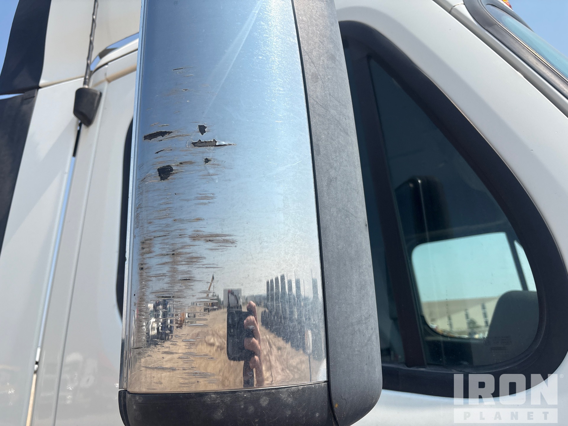 2014 Freightliner CASCADIA 125