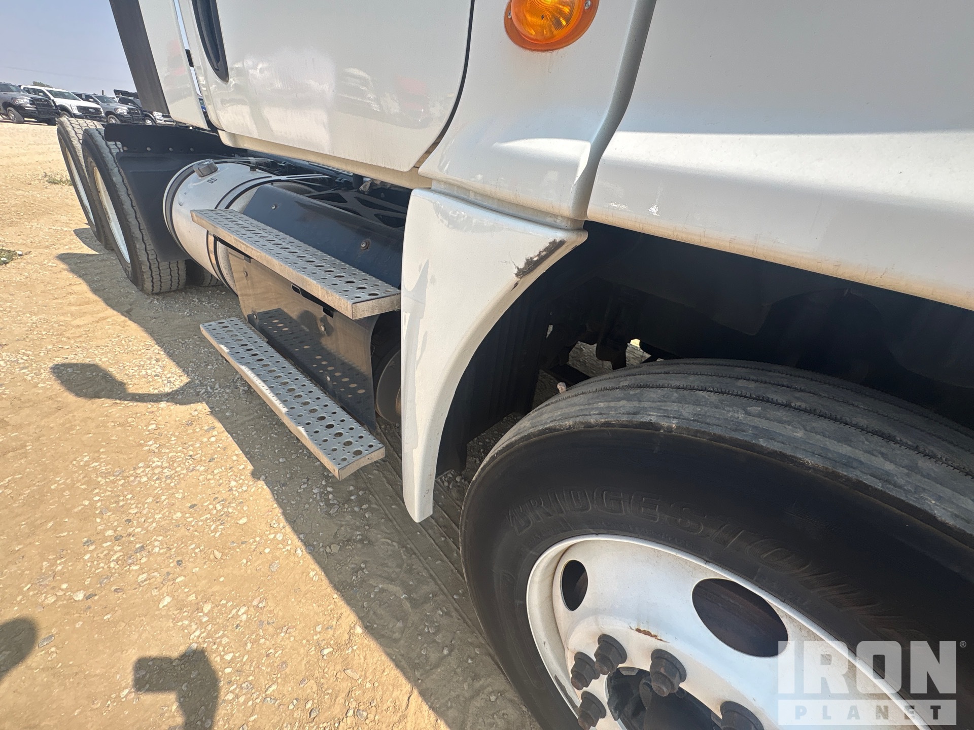 2014 Freightliner CASCADIA 125