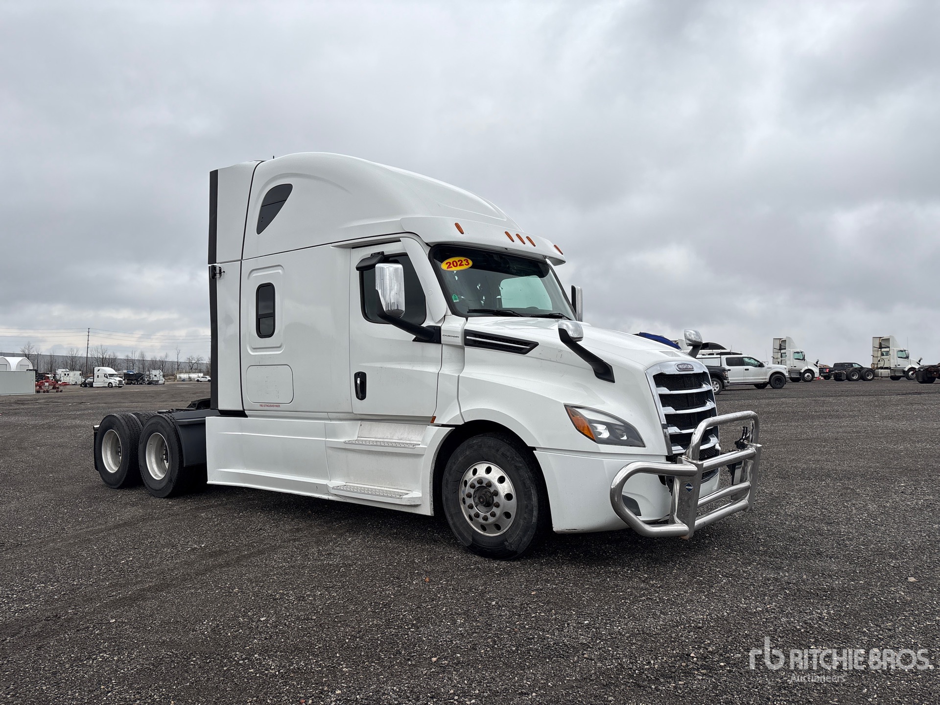 2023 Freightliner CASCADIA 126