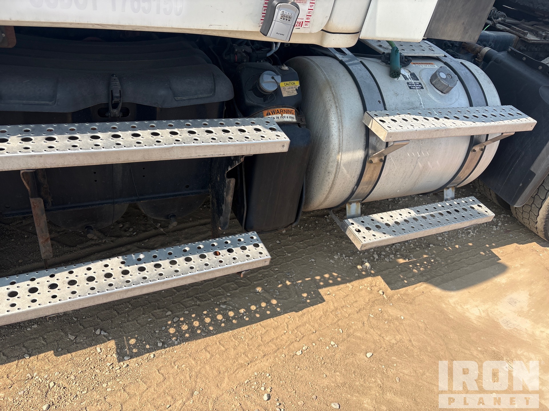2014 Freightliner CASCADIA 125