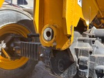 Chassis with Front Axle Oscillating Pin Wear