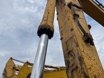 Hydraulics with Bucket Cylinder