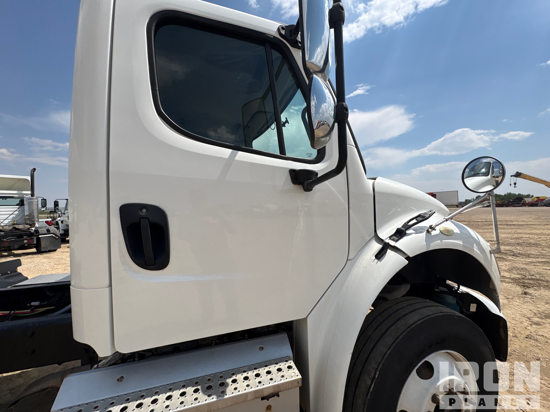 2014 Freightliner M2 106