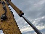 Hydraulics with Bucket Cylinder