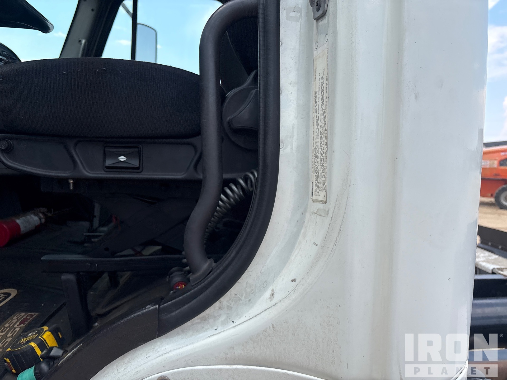 2014 Freightliner M2 106