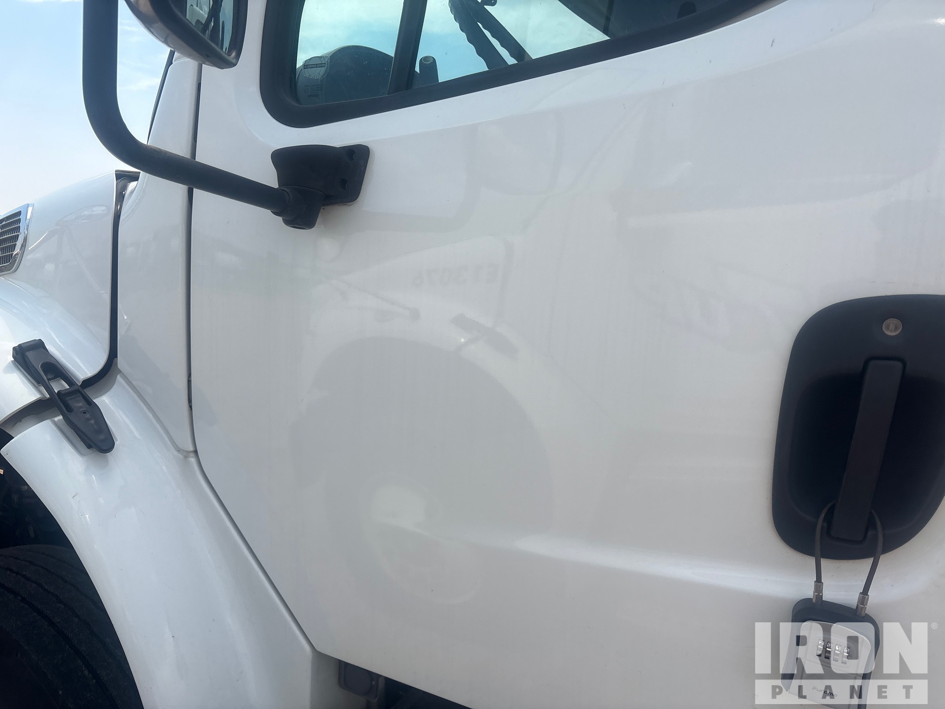 2014 Freightliner M2 106