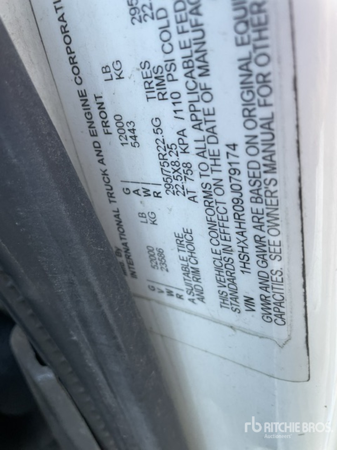 2009 International 8600