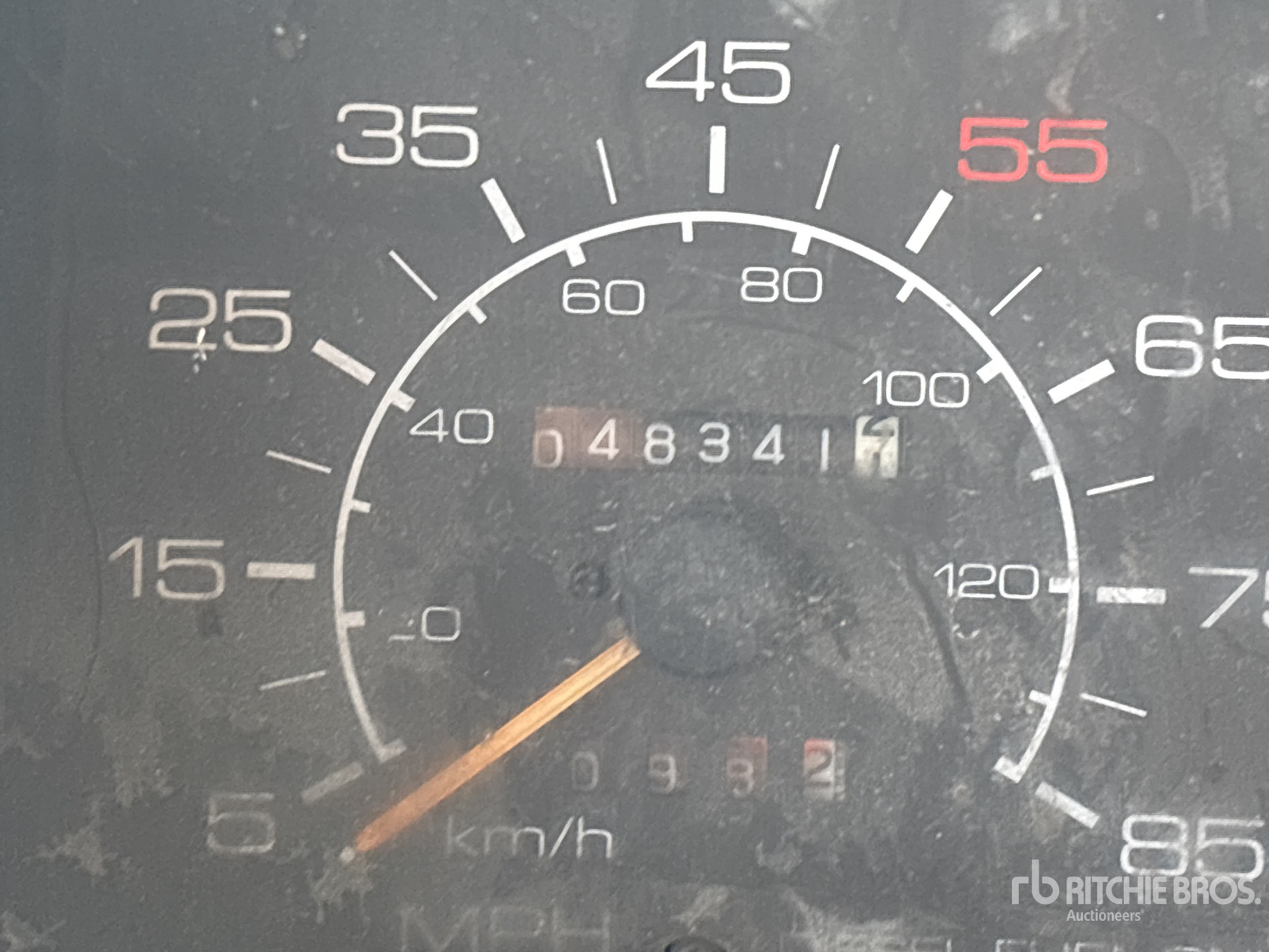 1990 Isuzu 127P