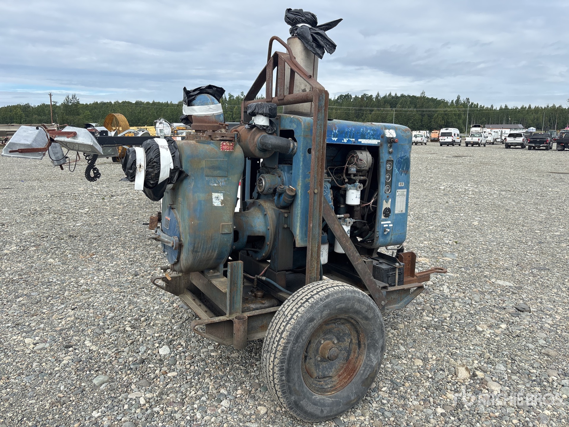 General Appearance with Picture, Right Rear Corner