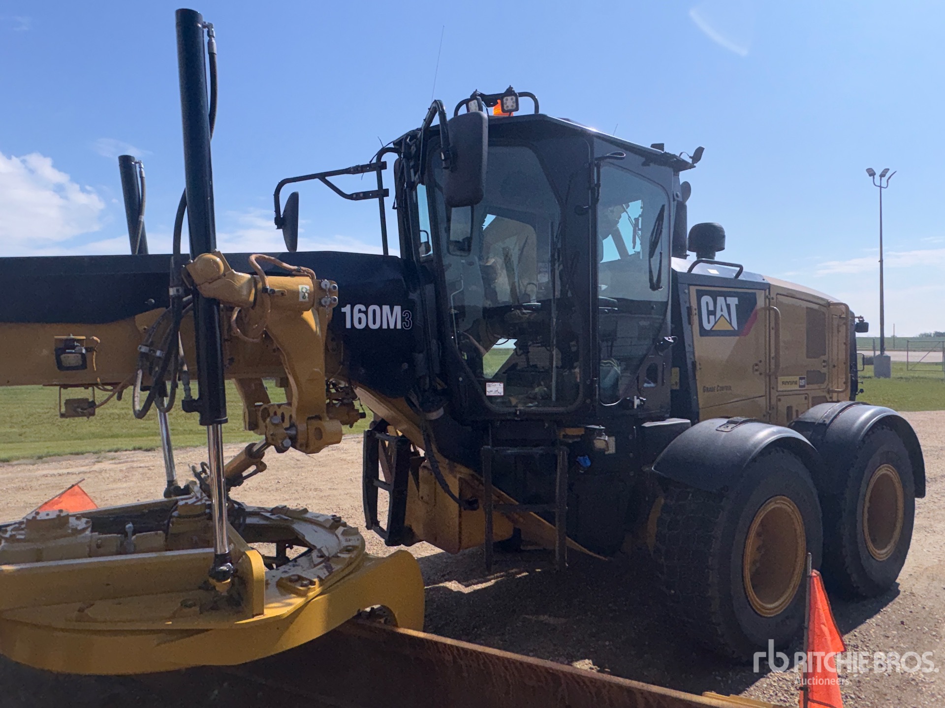 2019 Caterpillar 160M3