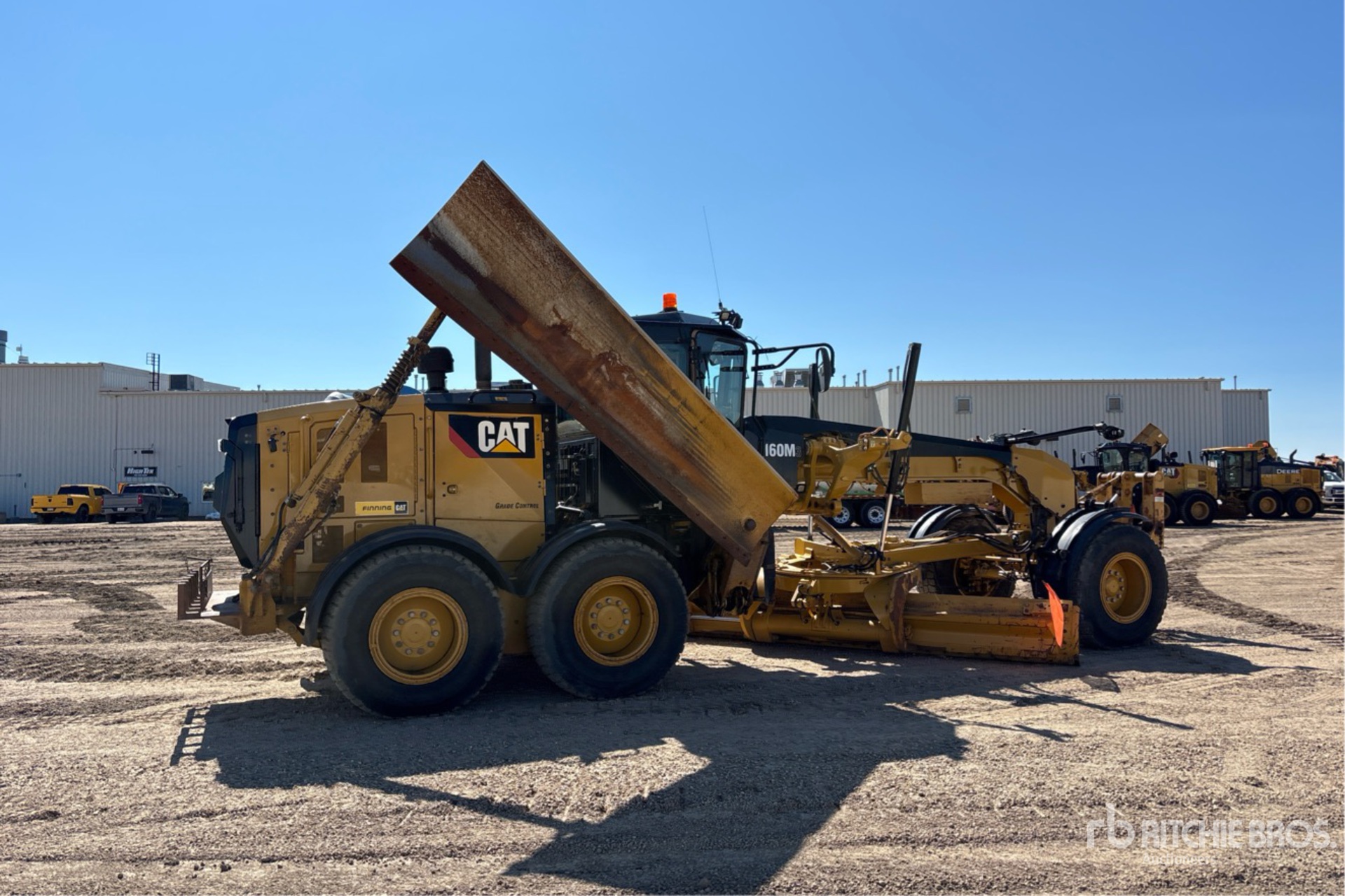 2019 Caterpillar 160M3