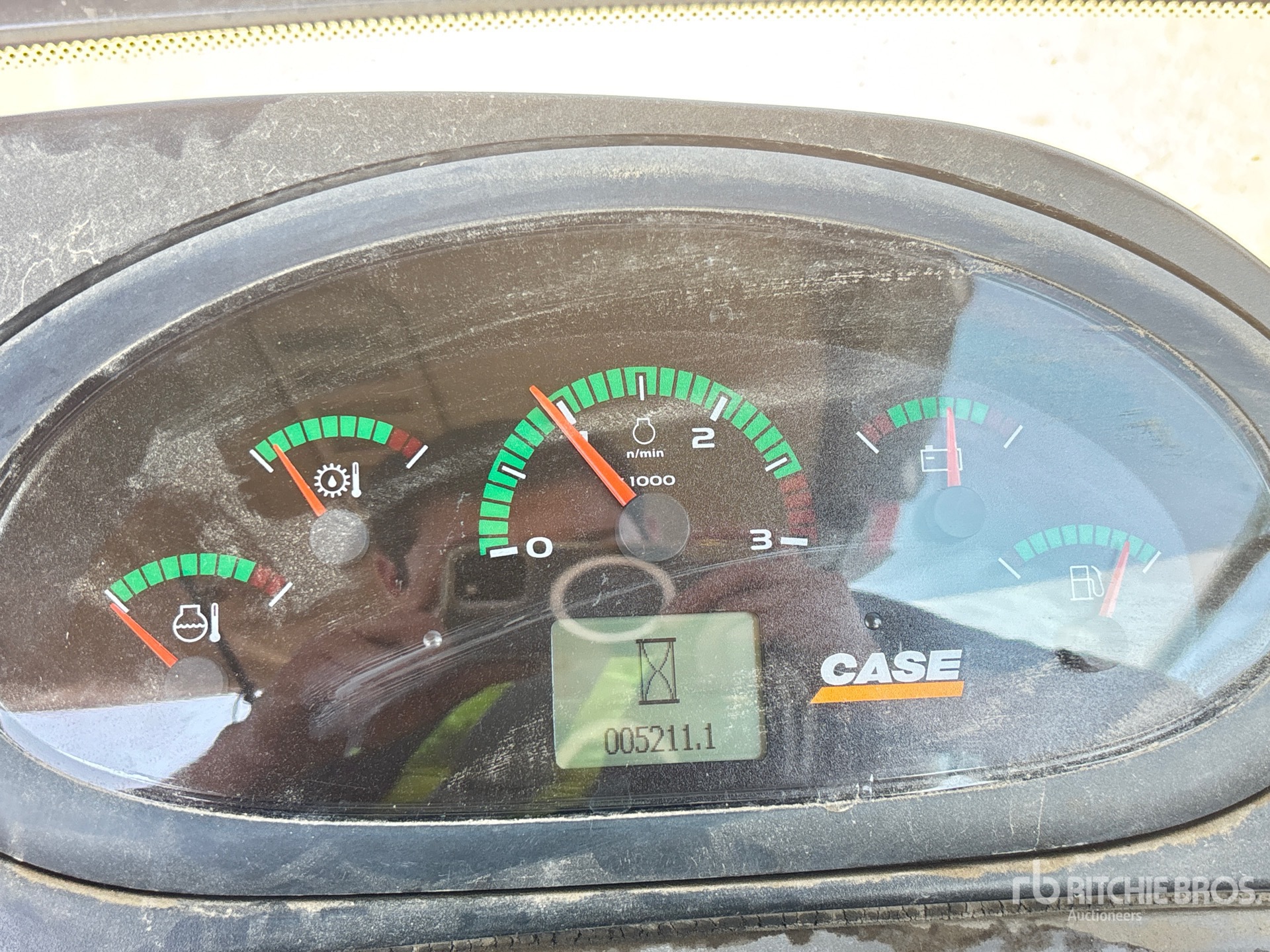 General Appearance with Hour Meter / Odometer