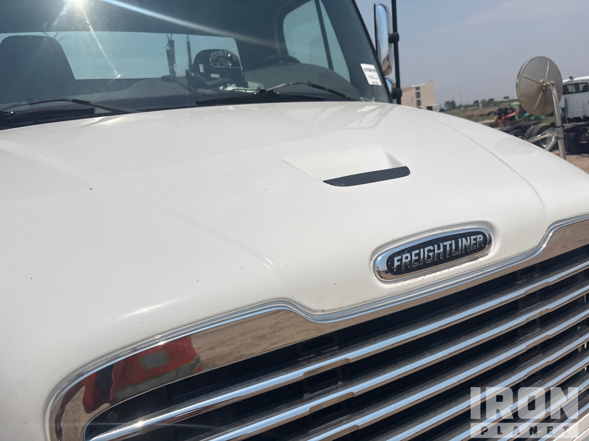 2014 Freightliner M2 106