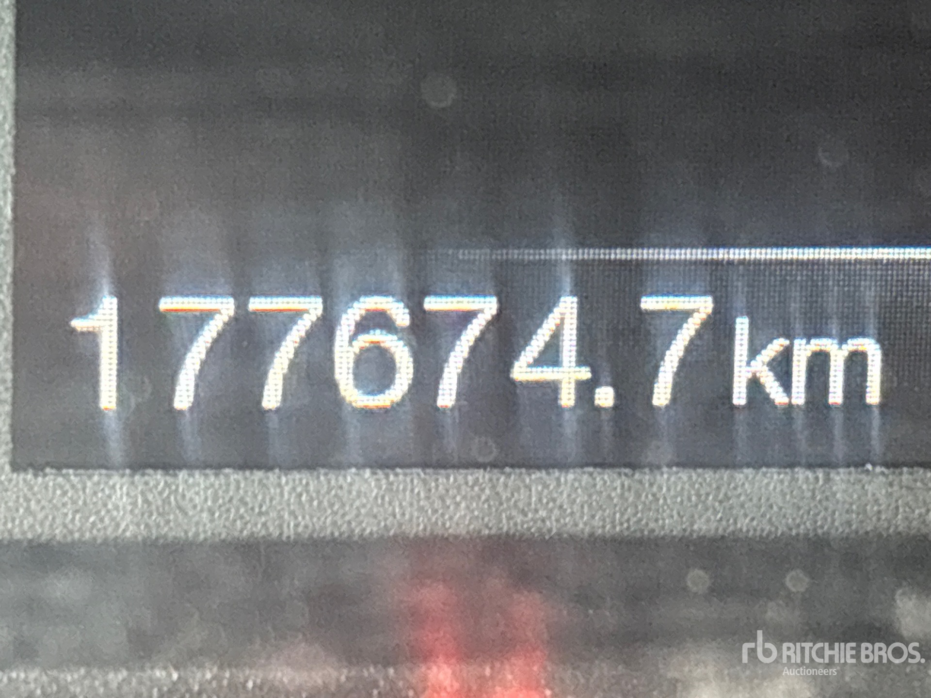 General Appearance with Hour Meter / Odometer