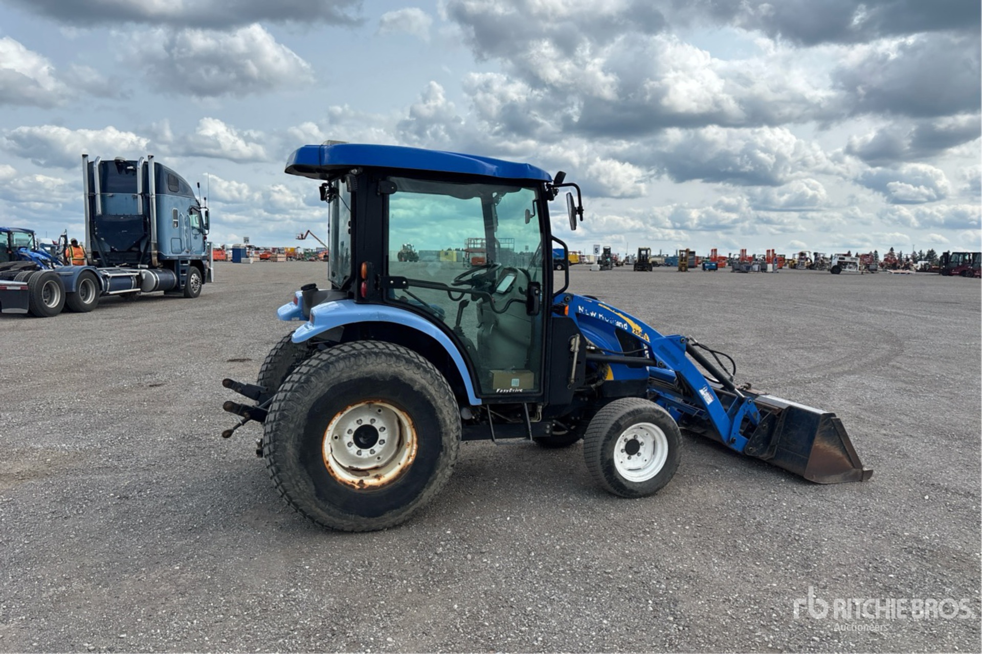 2010 New Holland 3050