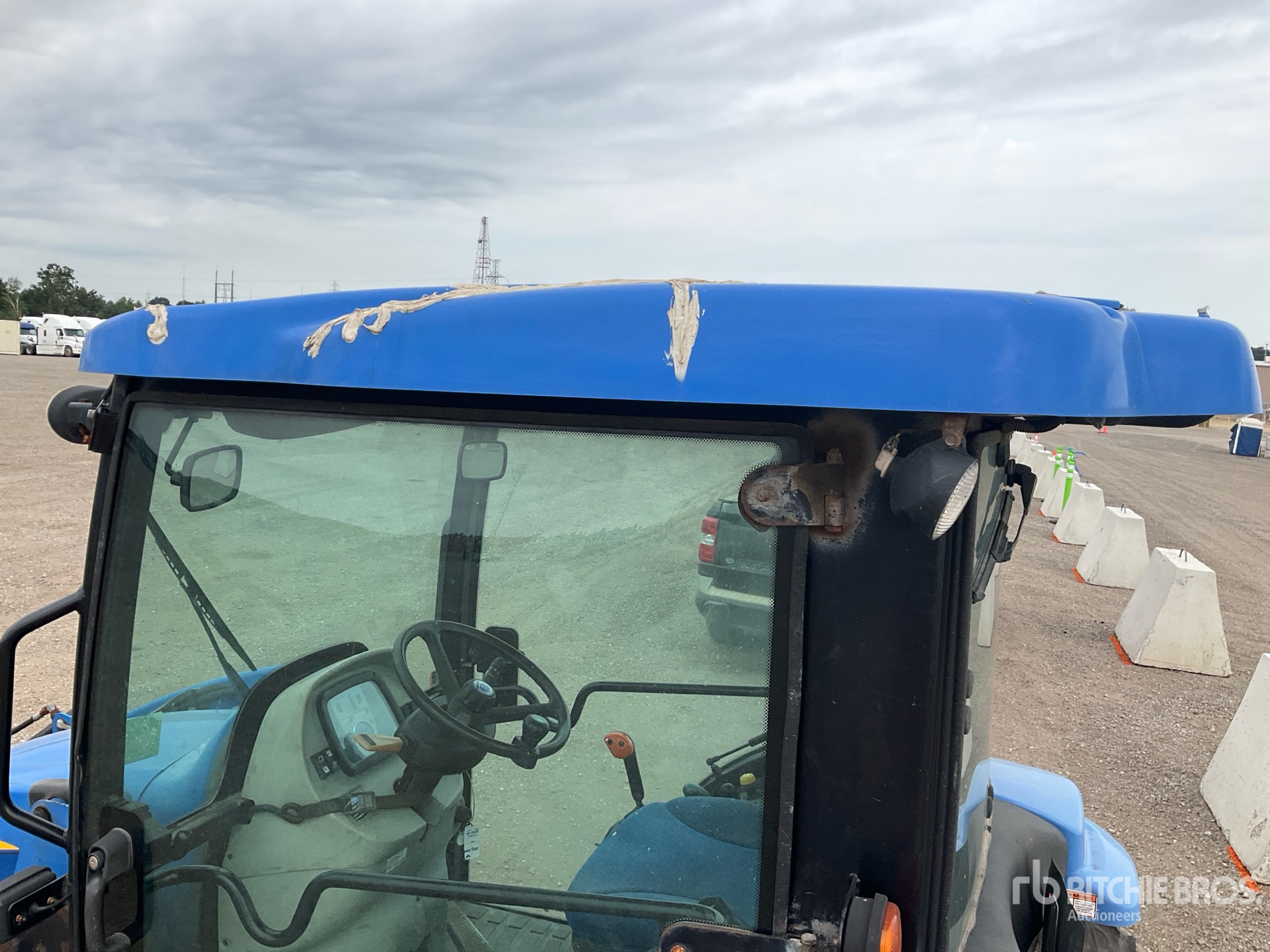 2009 New Holland 3045