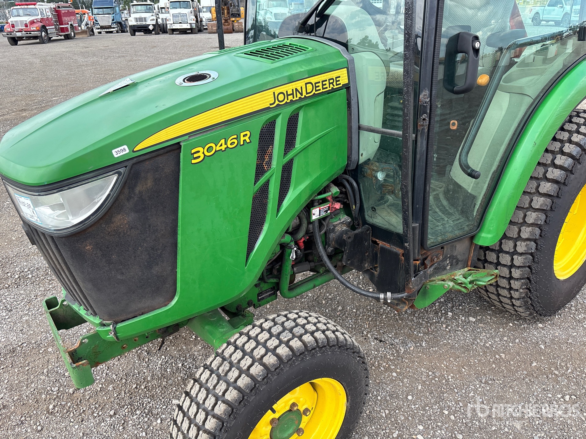 2018 John Deere 3046R