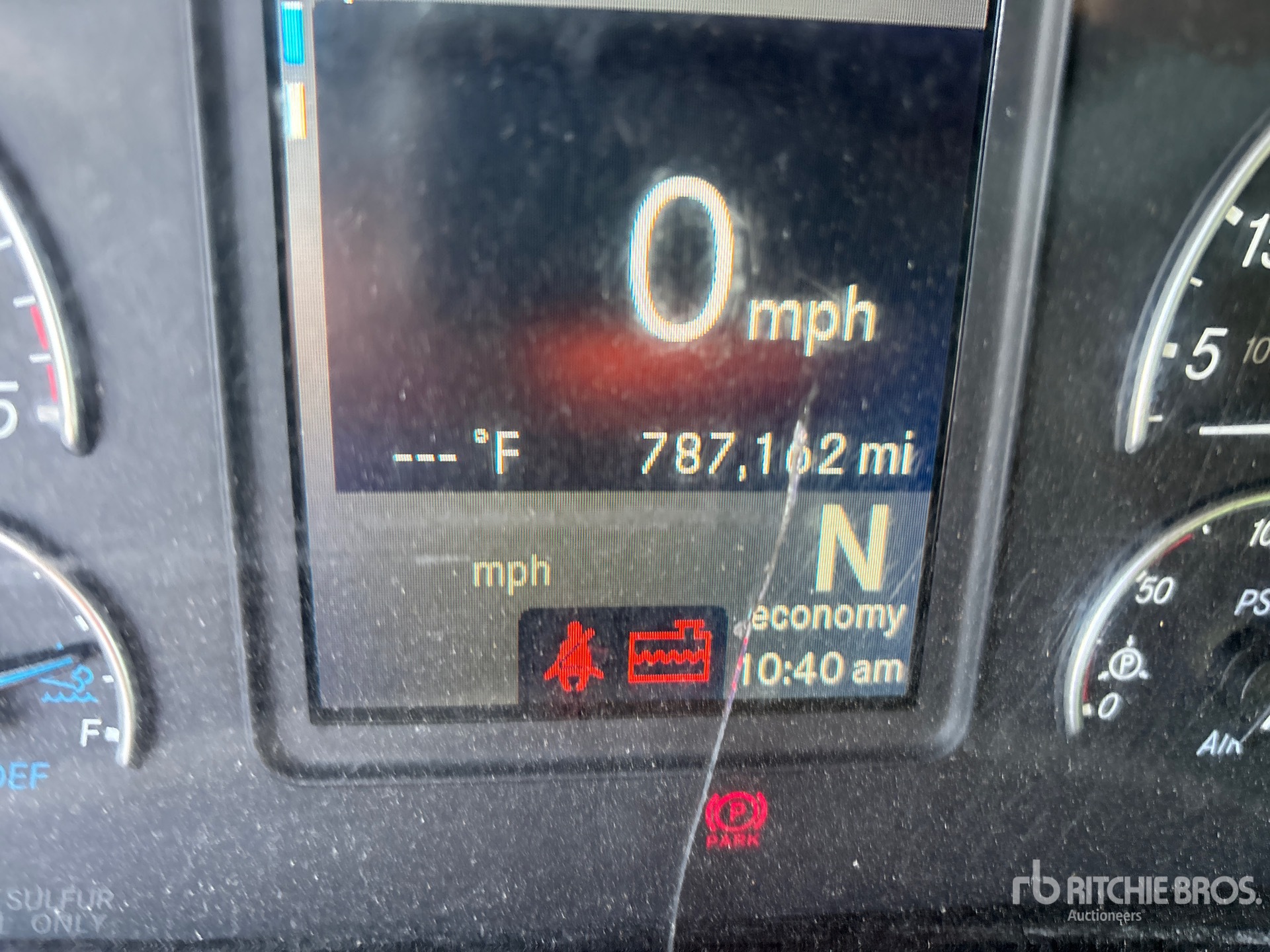 2020 Freightliner CASCADIA 126