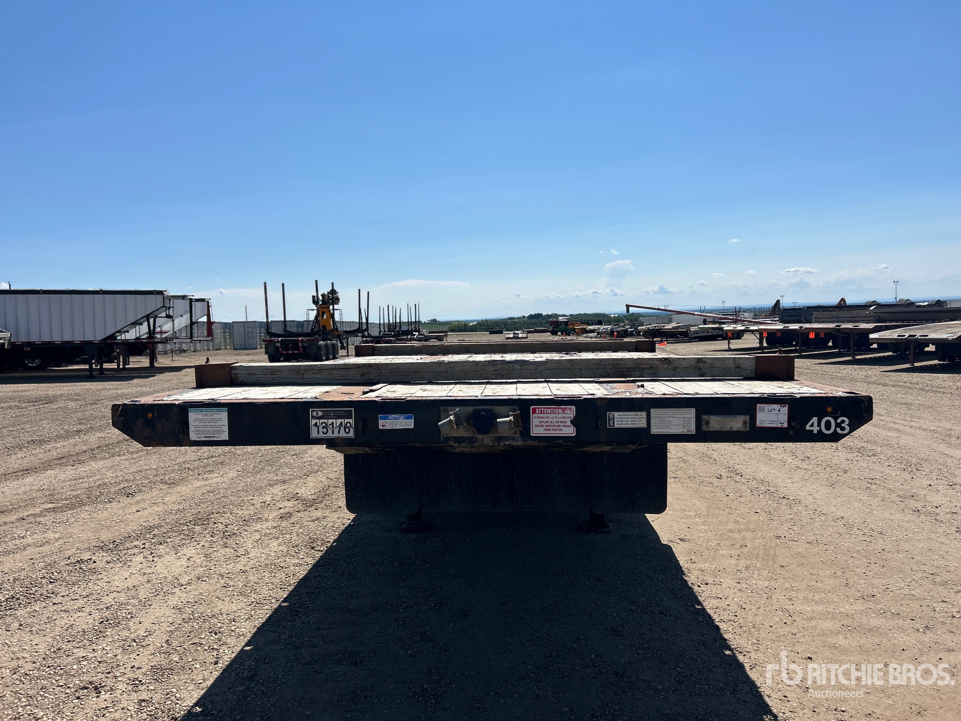 2019 Doepker 32 ft Super B-Train Lead