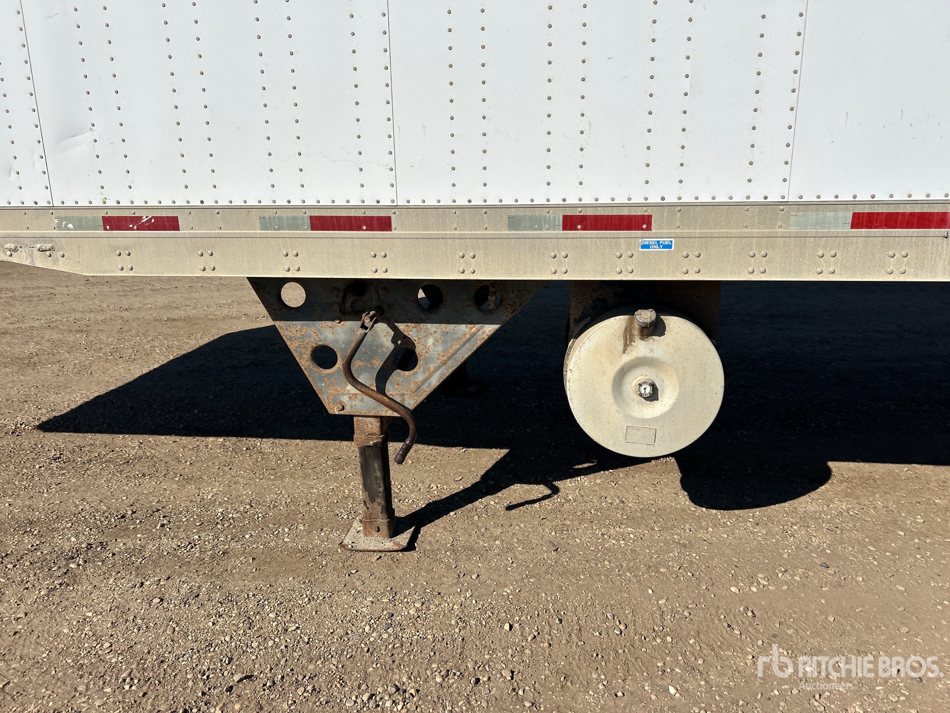 2006 Utility 53 ft x 102 in Sliding Tri/A Heated