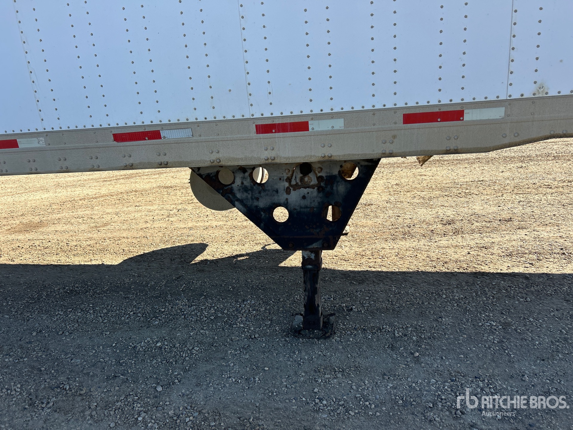 2006 Utility 53 ft x 102 in Sliding Tri/A Heated