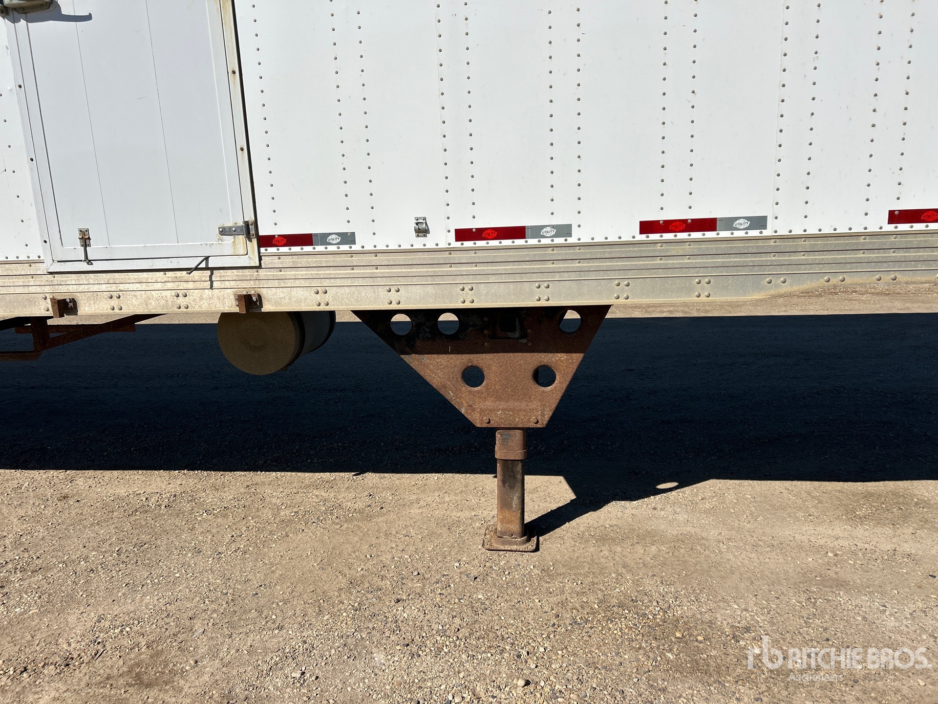 2012 Utility 53 ft x 102 in Tri/A Heated