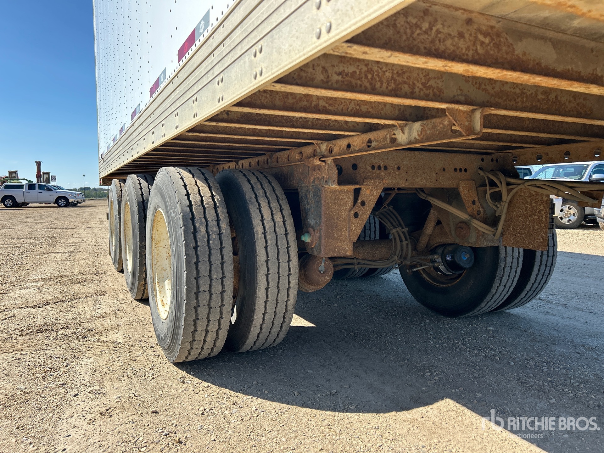 2012 Utility 53 ft x 102 in Tri/A Heated