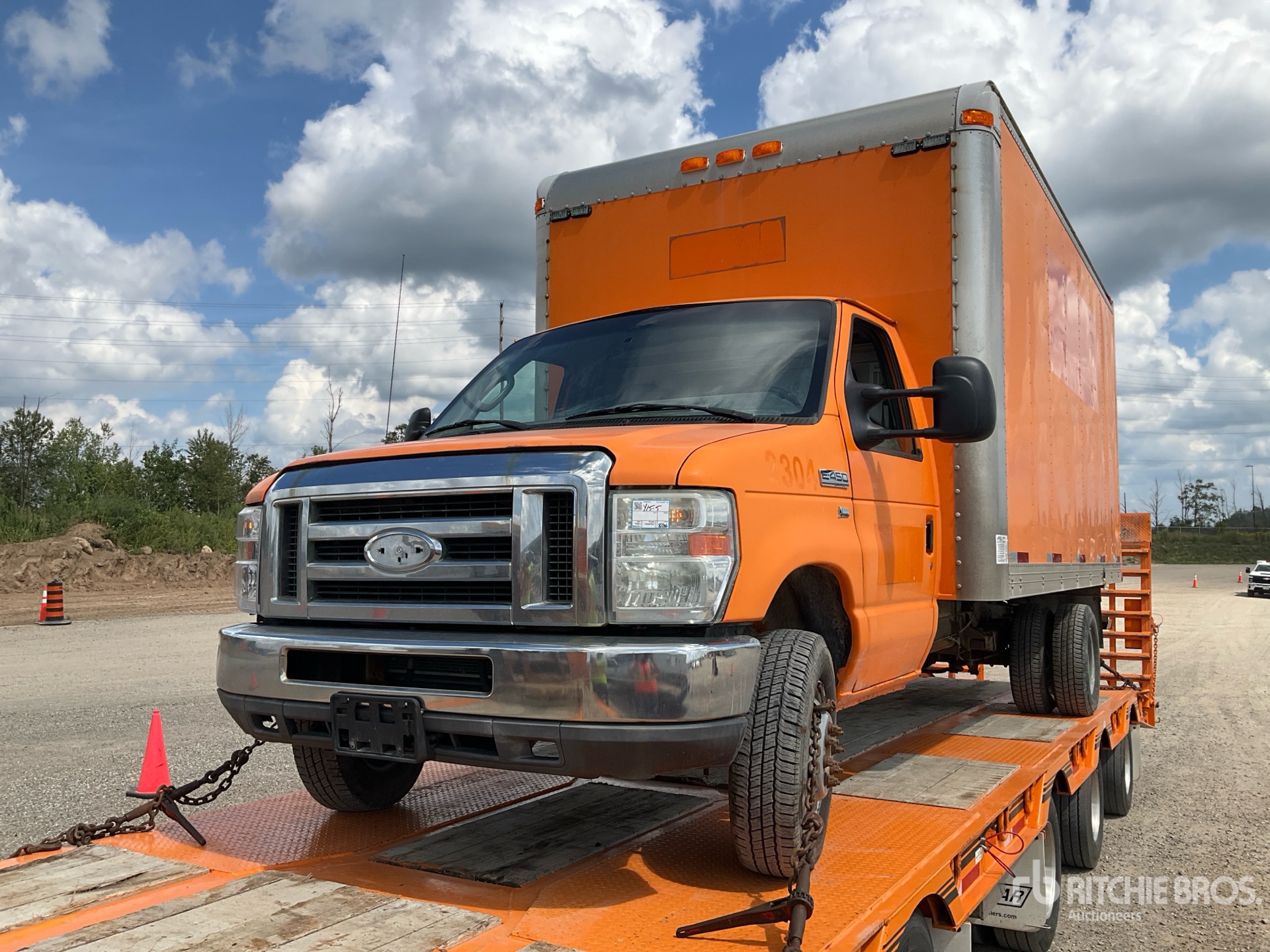 2013 Ford E-450