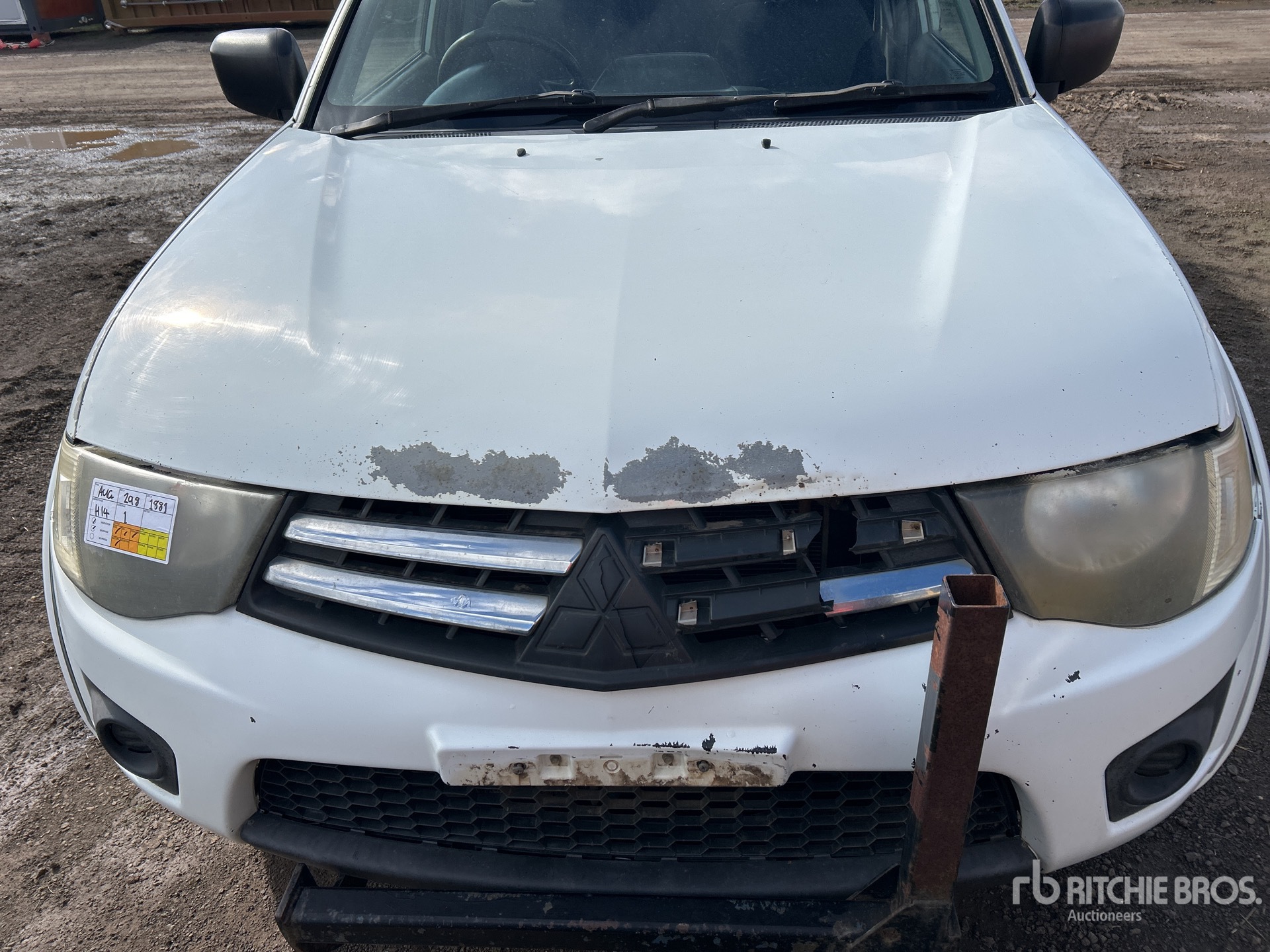 2011 Mitsubishi TRITON
